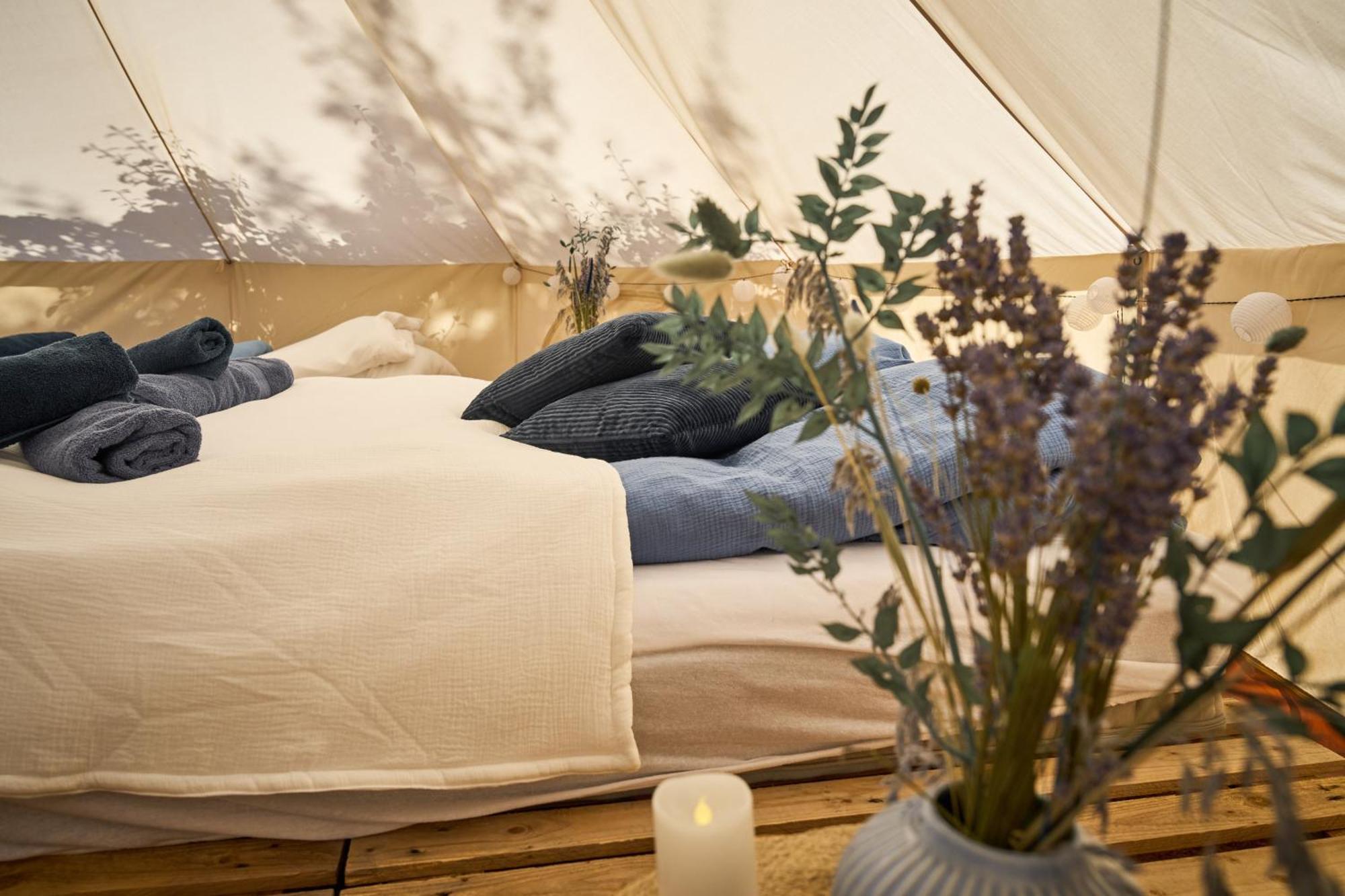 Hesselgaard Glamping Hotel Dalby ภายนอก รูปภาพ